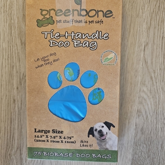 New in Package Petmarkable Complete Earth-Conscious Dog Waste Kit + Box of Bags - Picture 10 of 11
